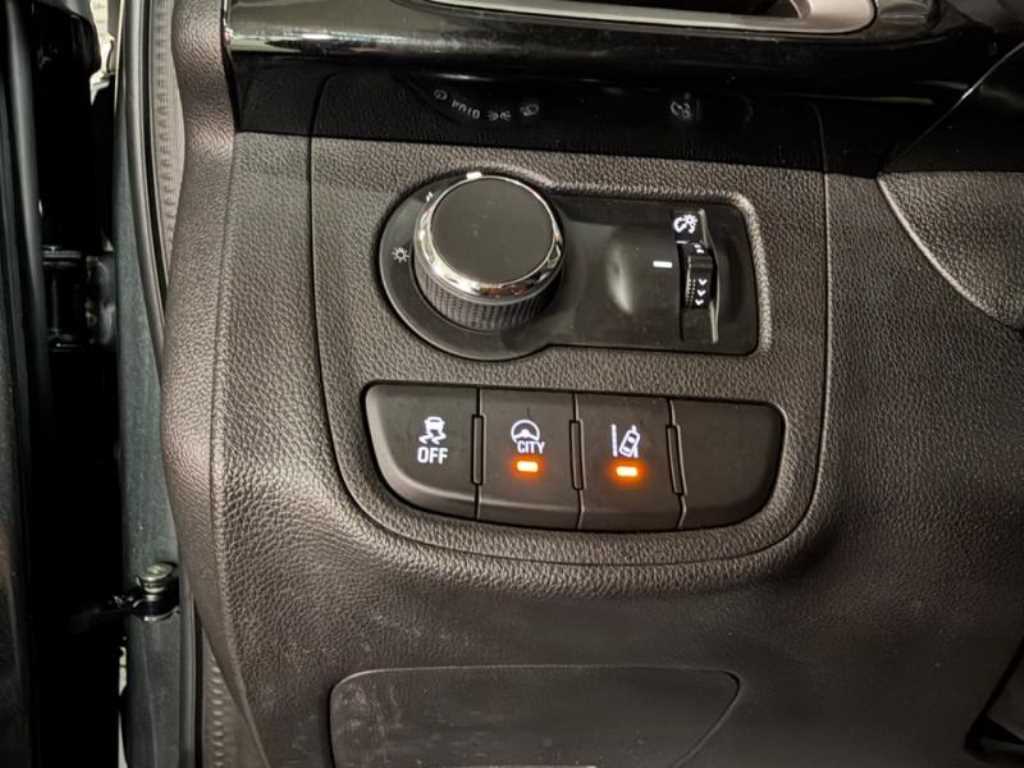 Chevrolet Spark - Vista 12