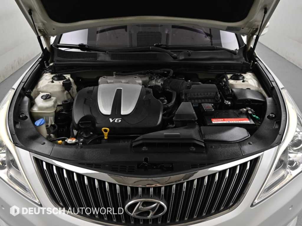 HYUNDAI Grandeur - Vista 7