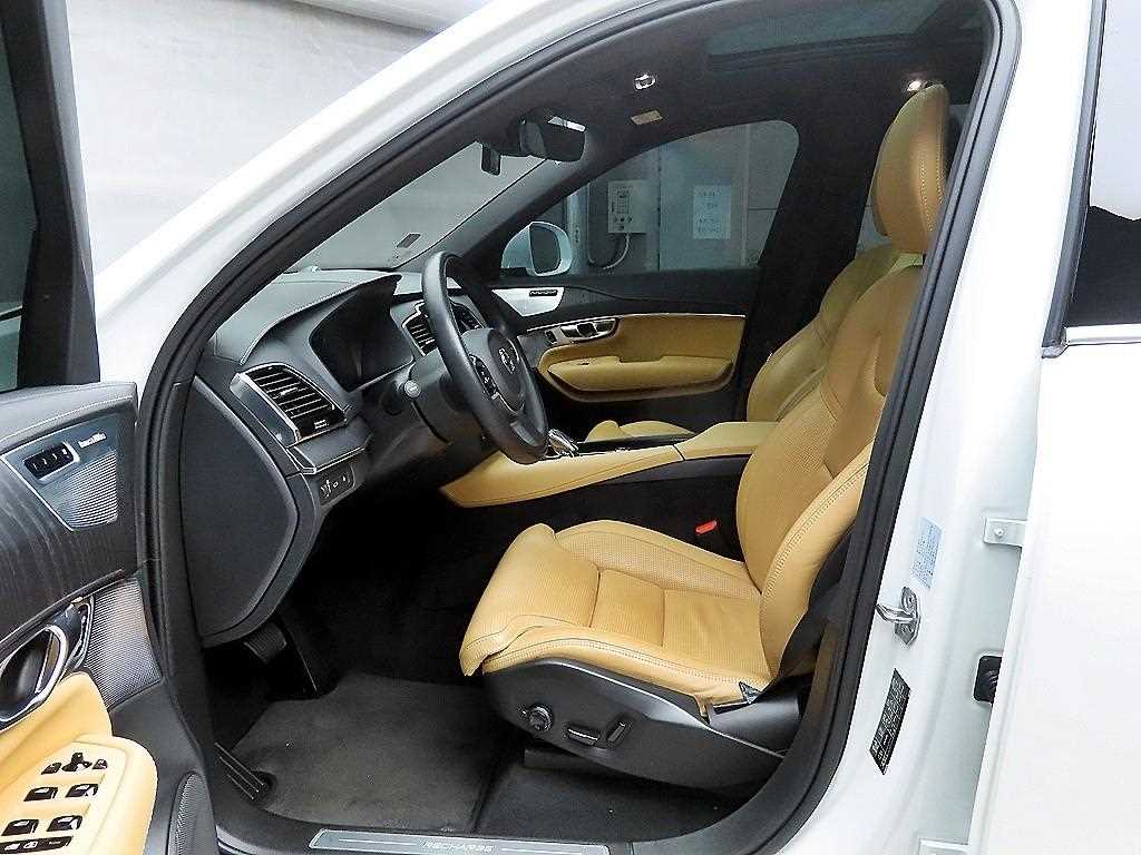 Volvo XC90 - Vista 5
