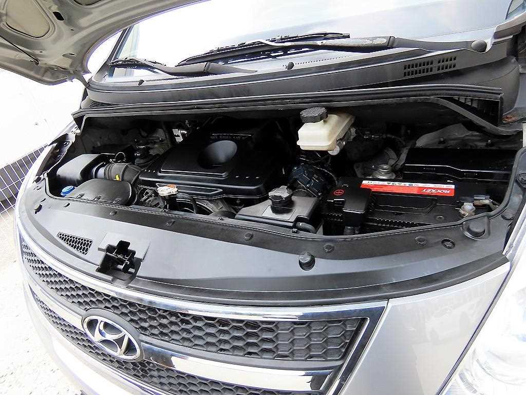 HYUNDAI Starex 2014 Plateado - Importación desde Corea - HF Imports Iquique - Foto 17