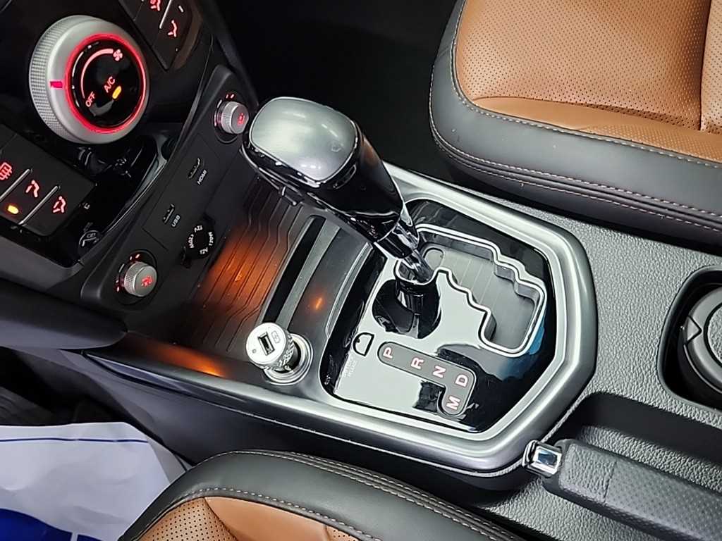 Ssangyong Tivoli - Vista 8
