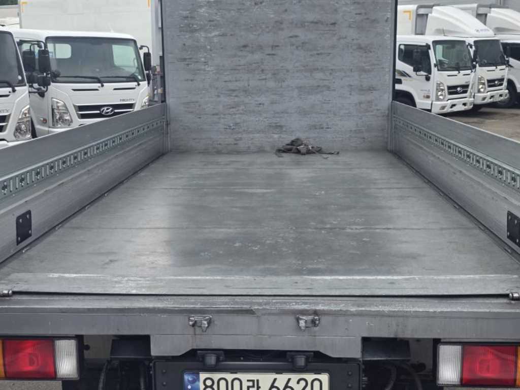 medium and large cargo truck - Vista 10