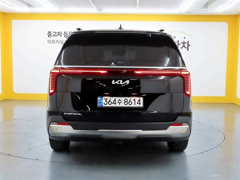 KIA Carnival - Vista 3