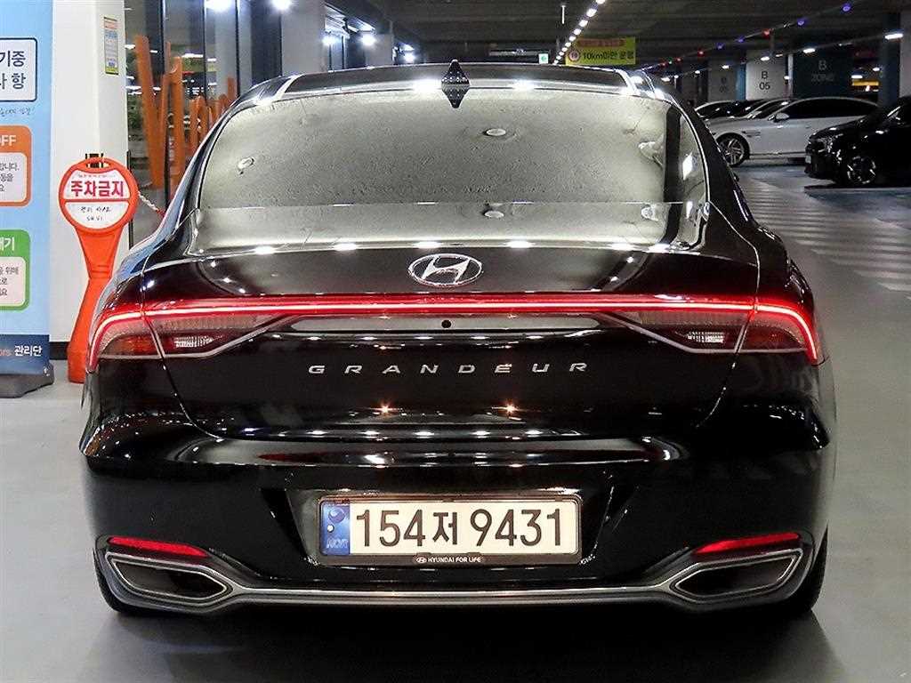 HYUNDAI Grandeur - Vista 5