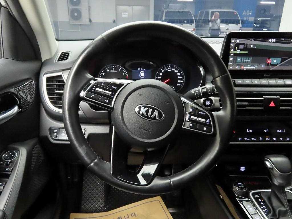KIA Seltos - Vista 7