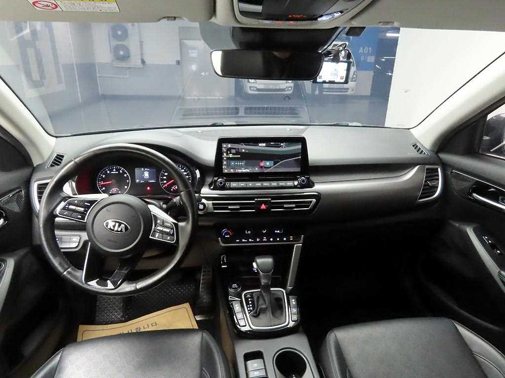 KIA Seltos - Vista 6