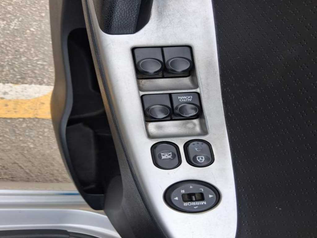 HYUNDAI Accent - Vista 8