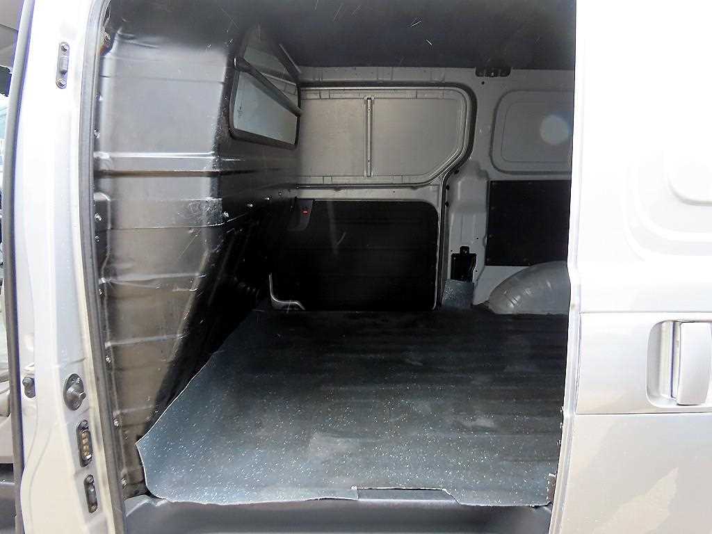 HYUNDAI Starex - Vista 6