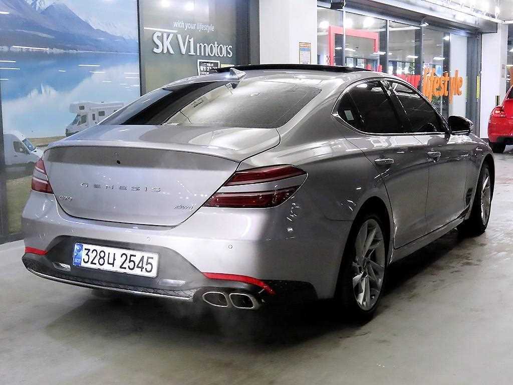 Genesis G70 - Vista 4