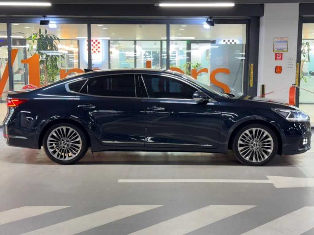 KIA K7 - Vista 3