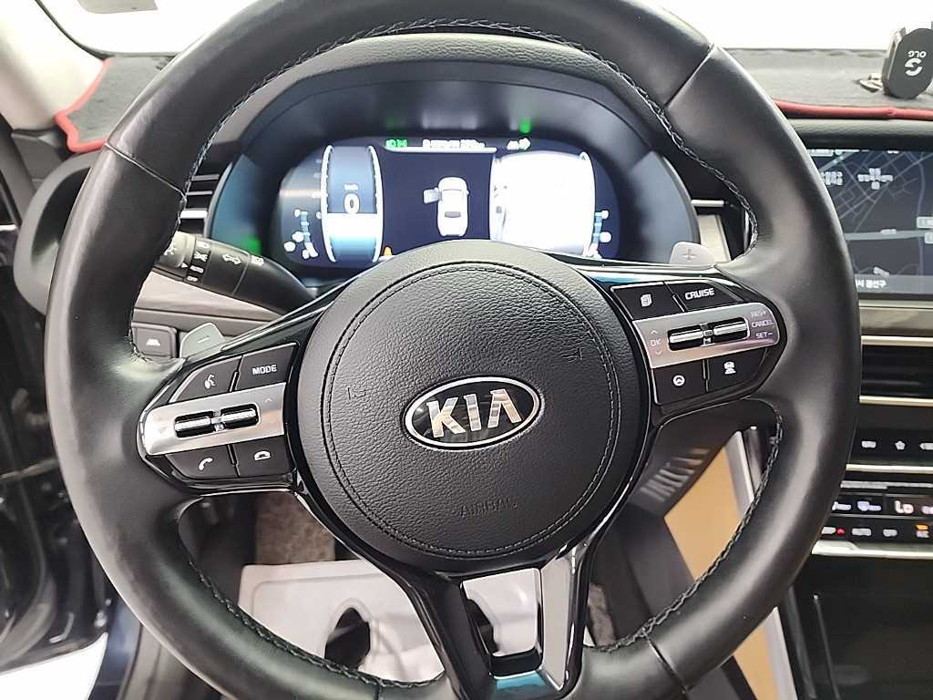 KIA K7 - Vista 9