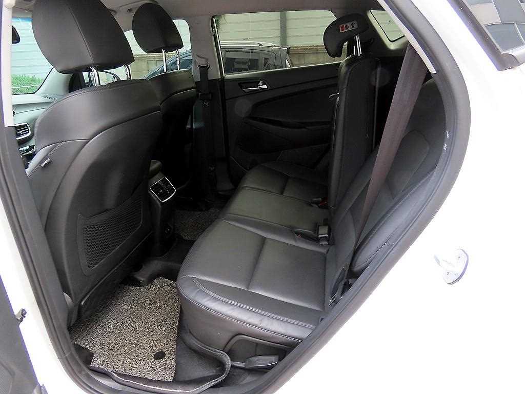 HYUNDAI Tucson - Vista 6