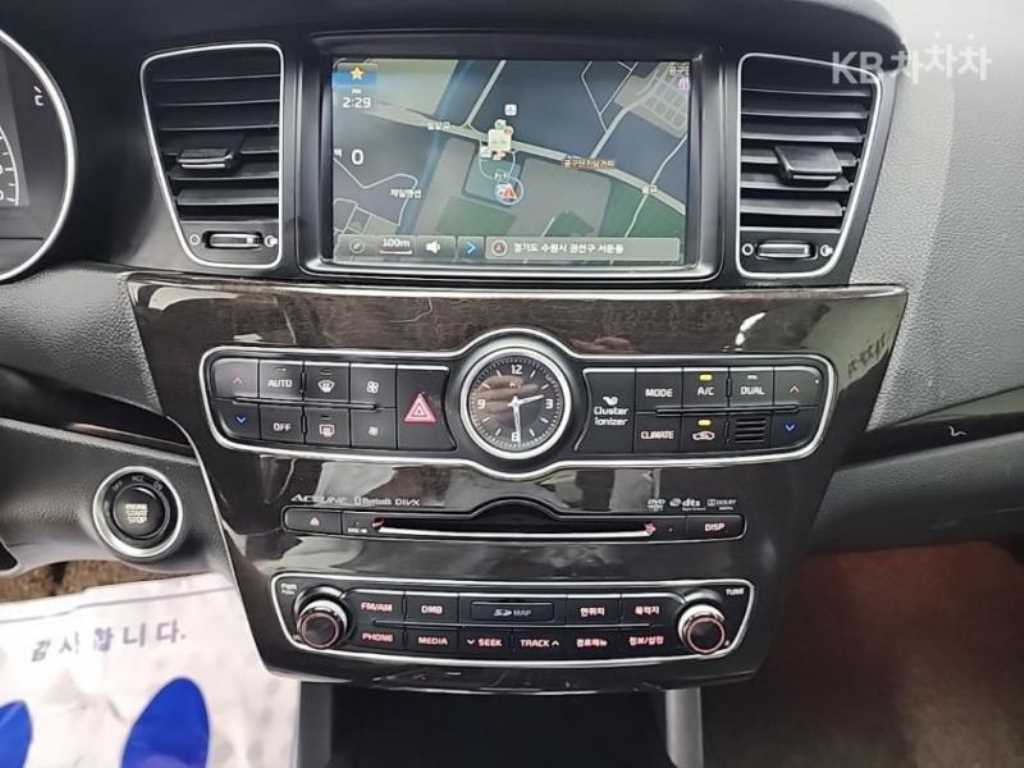 KIA K7 - Vista 9