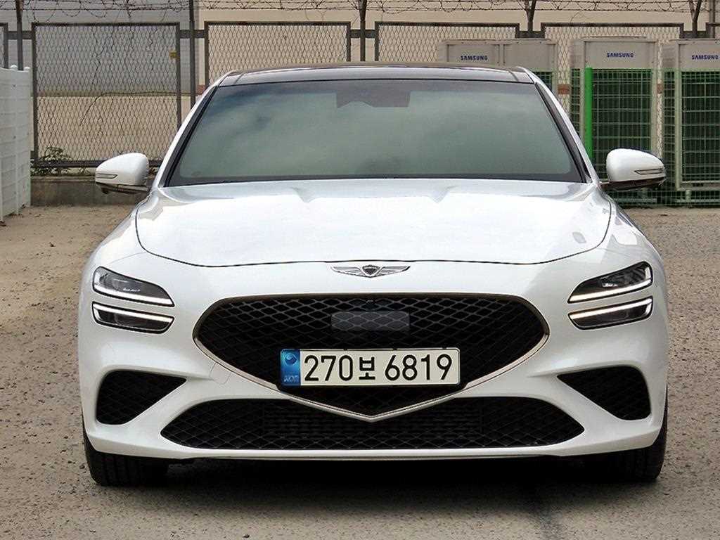 Genesis G70 2023 Blanco - Importación desde Corea - HF Imports Iquique - Foto 1