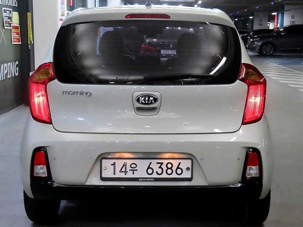 KIA Morning - Vista 5
