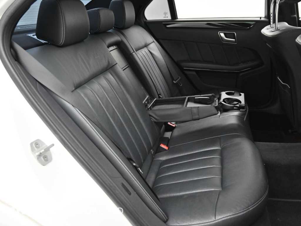 Mercedes Benz E class - Vista 12