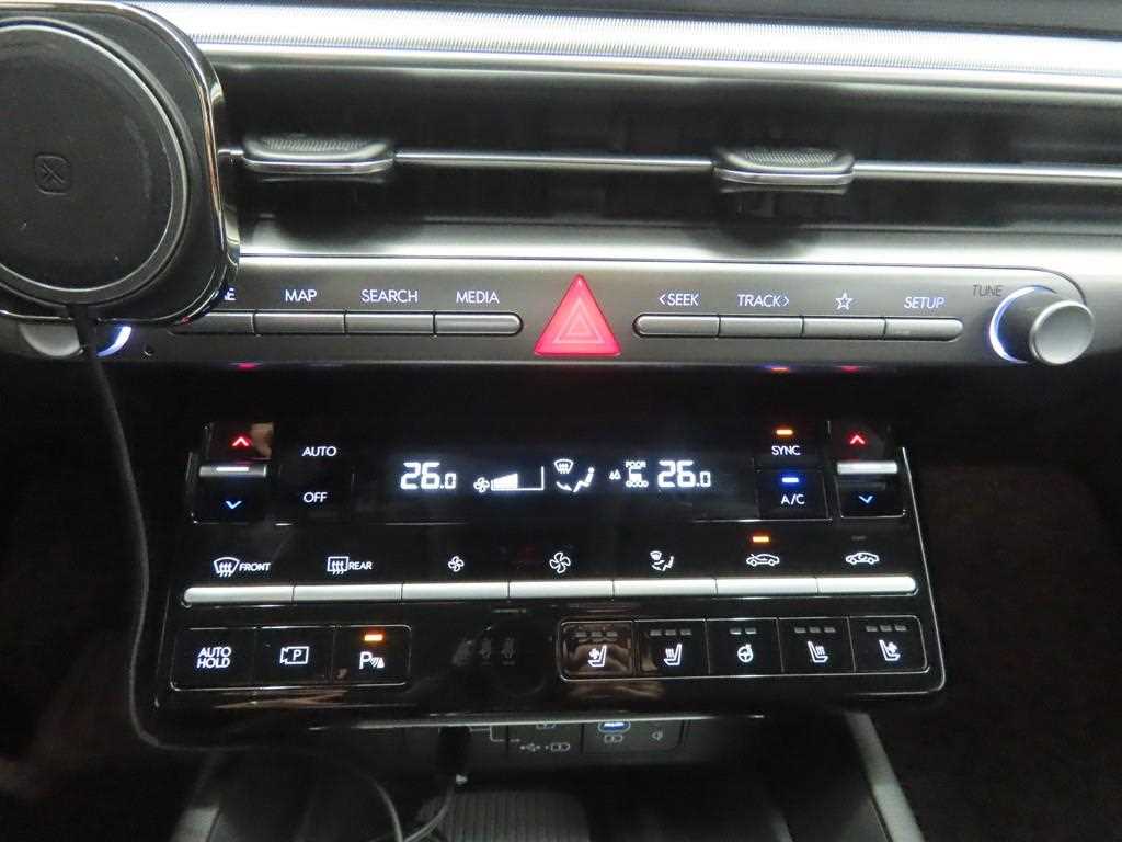 HYUNDAI Grandeur - Vista 12