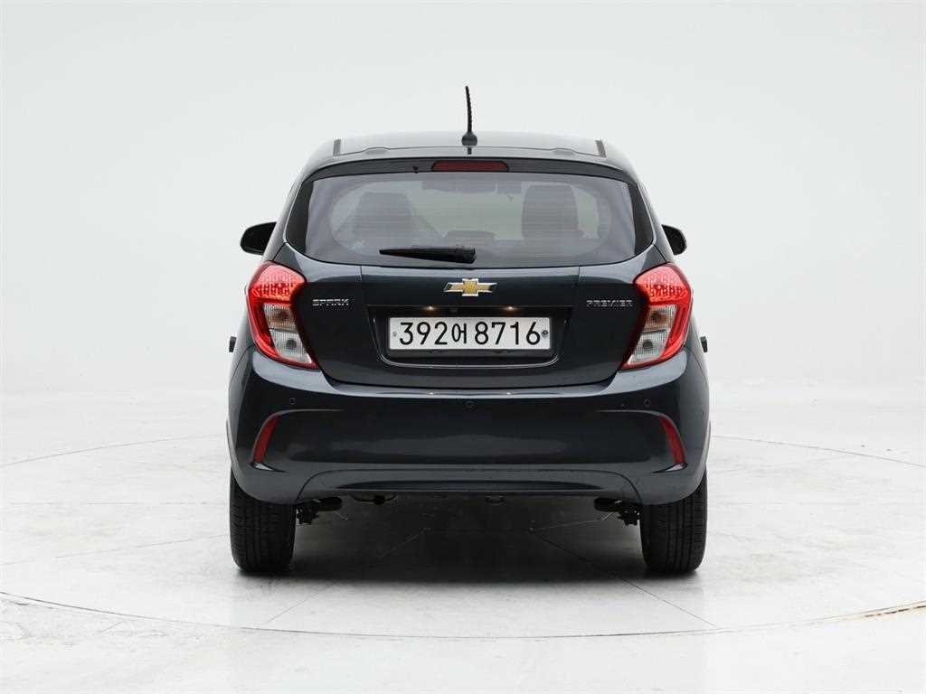 Chevrolet Spark - Vista 5