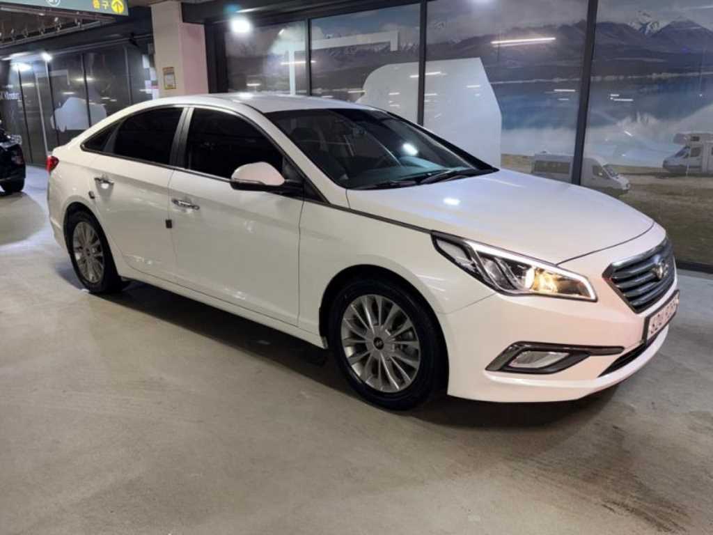 HYUNDAI Sonata - Vista 2