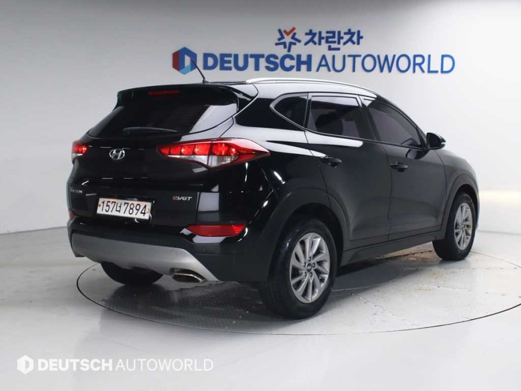 HYUNDAI Tucson - Vista 4