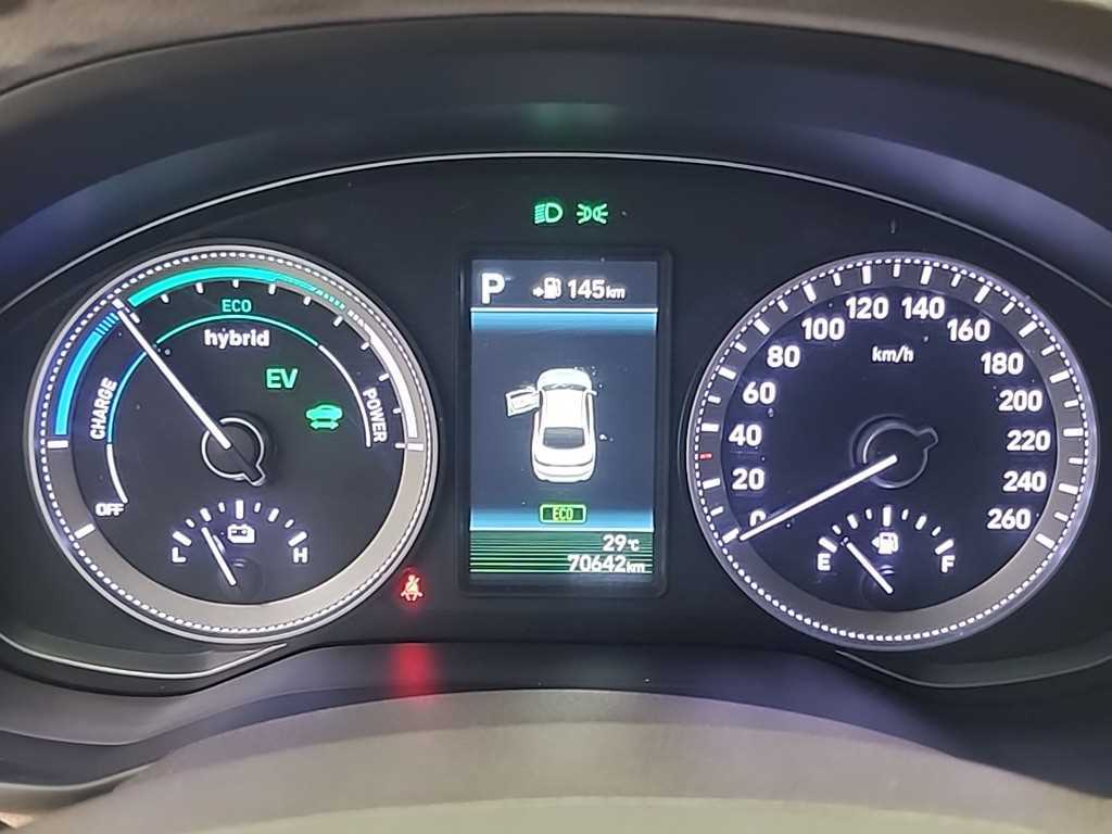 HYUNDAI Grandeur - Vista 6