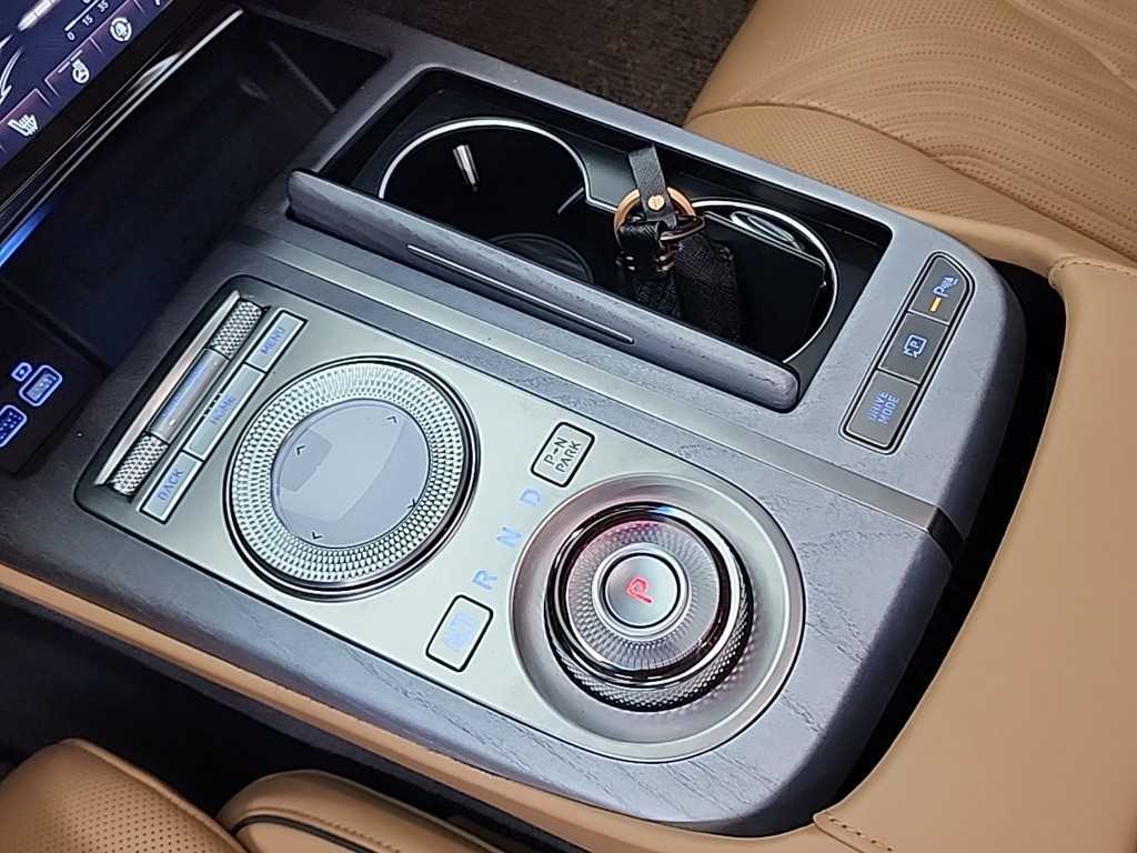 Genesis G80 - Vista 8
