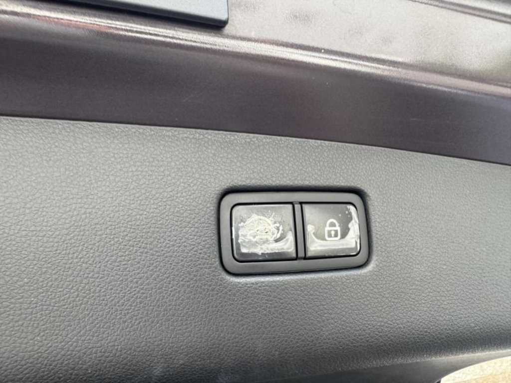 Genesis GV70 - Vista 4