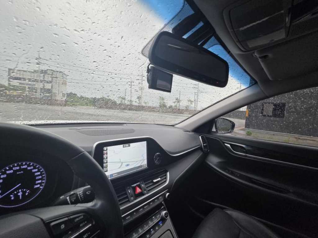 HYUNDAI Grandeur - Vista 11