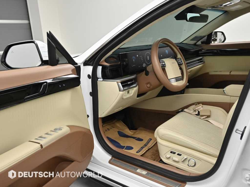 HYUNDAI Grandeur - Vista 11