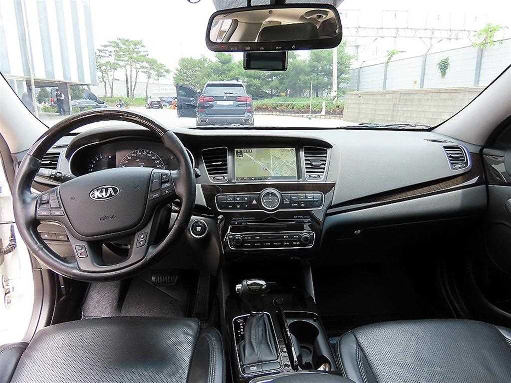 KIA K7 - Vista 7