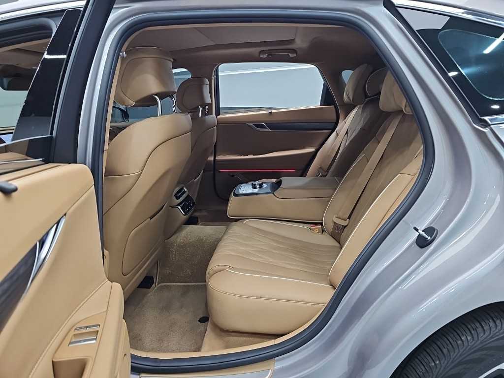 Genesis G80 - Vista 12