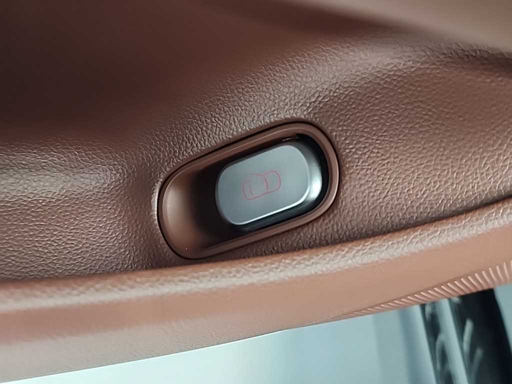 Genesis G90 2023 Negro - Importación desde Corea - HF Imports Iquique - Foto 17