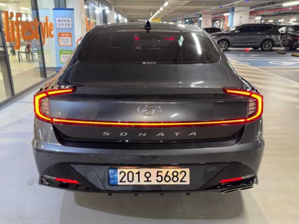 HYUNDAI Sonata - Vista 5