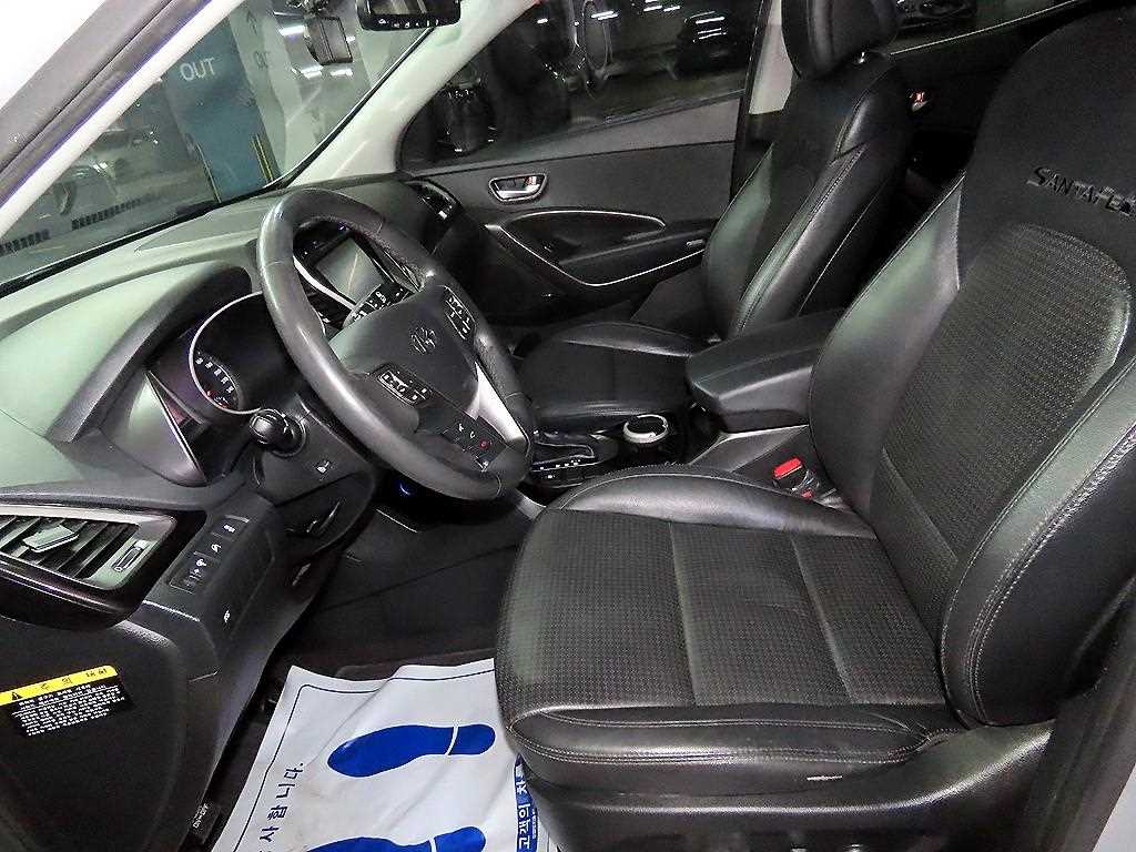 HYUNDAI Santa Fe - Vista 6
