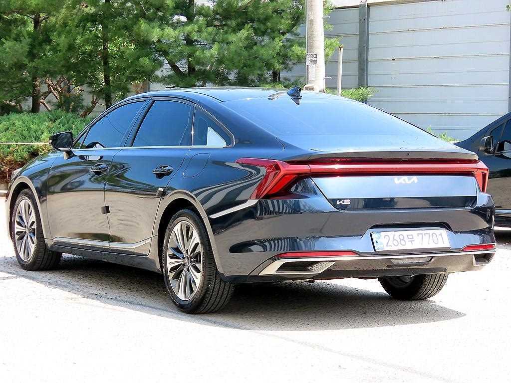 KIA K8 - Vista 3