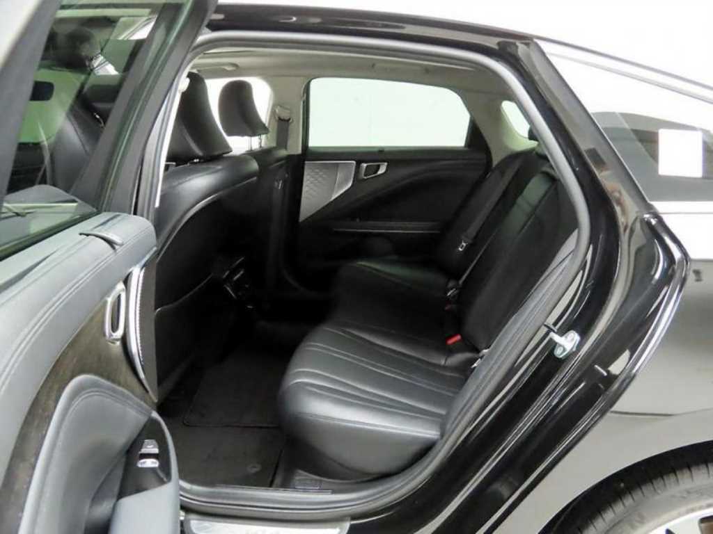 KIA K8 - Vista 12
