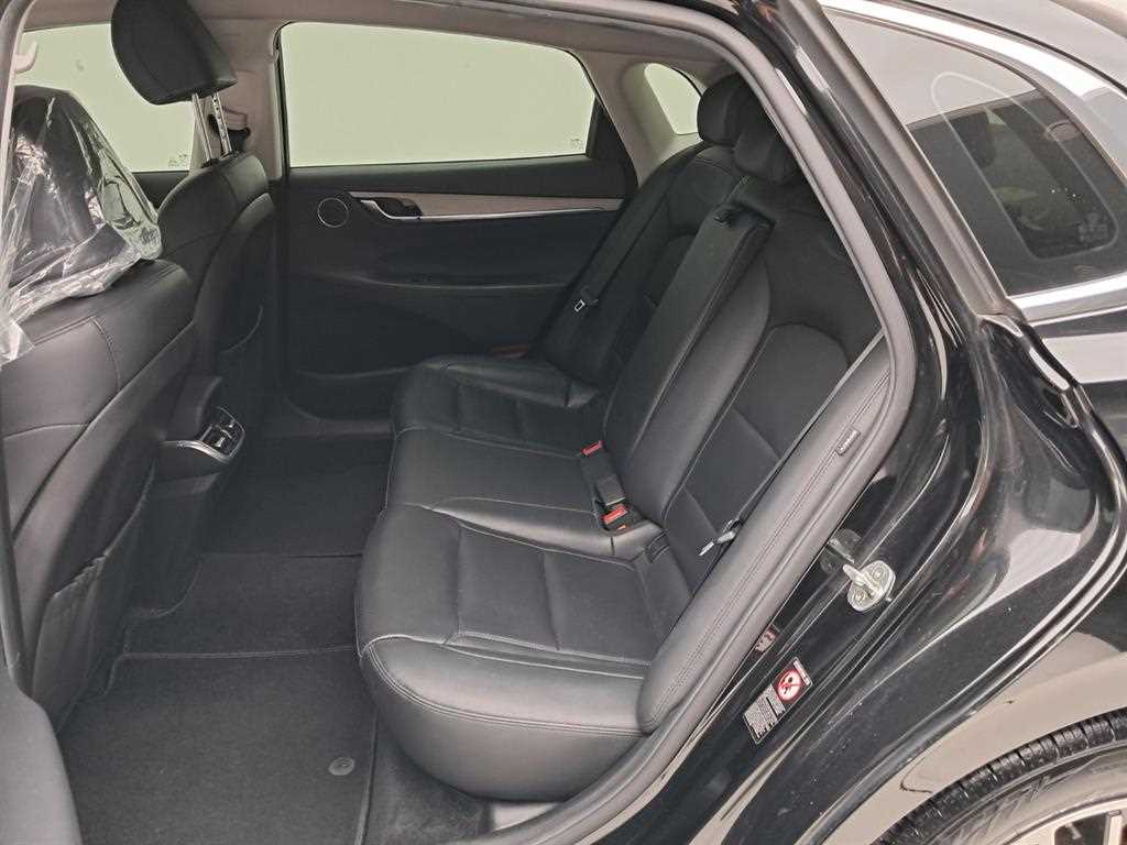HYUNDAI Grandeur - Vista 12