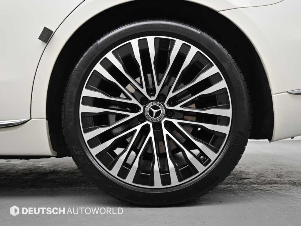 Mercedes Benz S Class - Vista 5