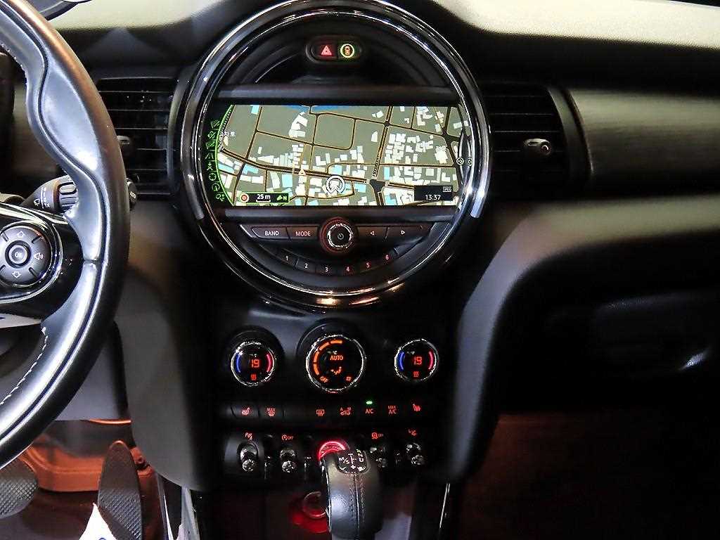 Mini Cooper - Vista 11