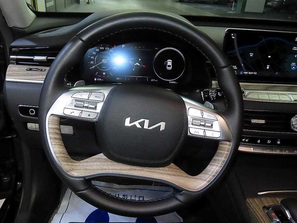 KIA K9 - Vista 8