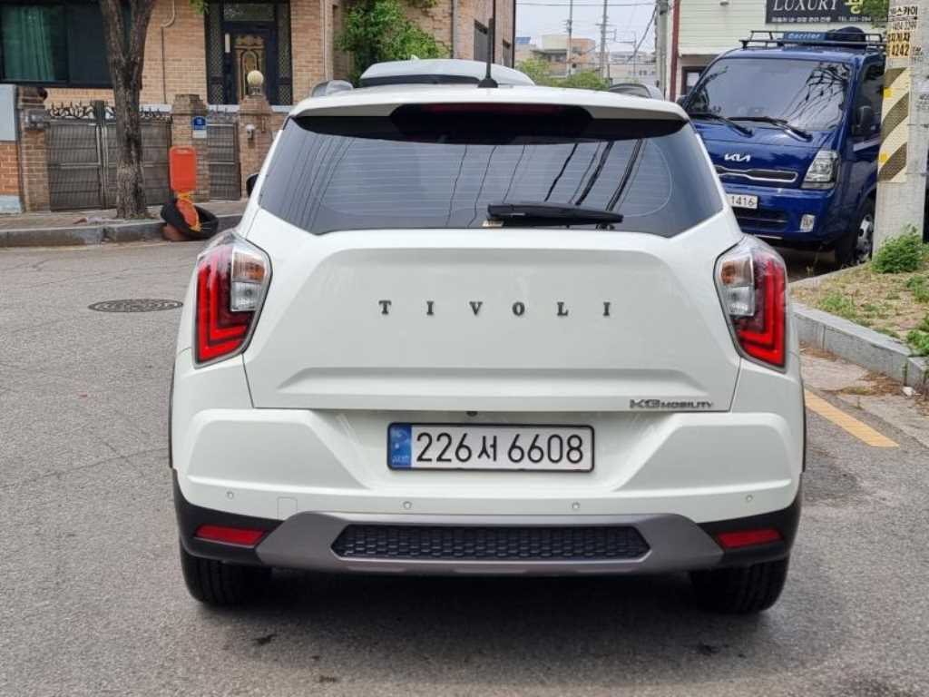Ssangyong Tivoli - Vista 3