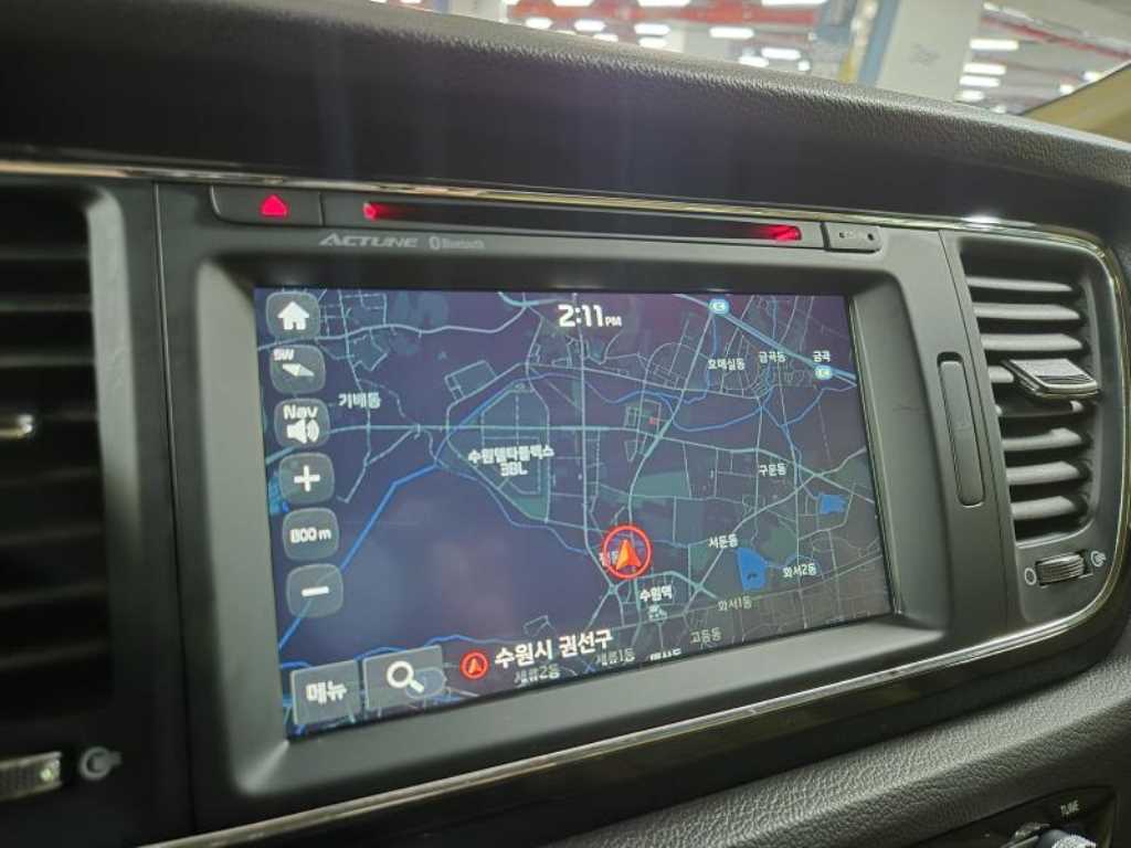 KIA Carnival - Vista 12