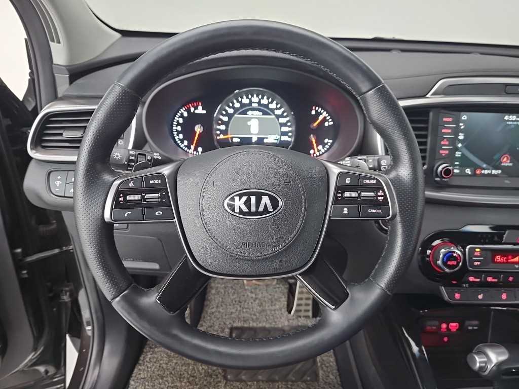 KIA Sorento - Vista 9