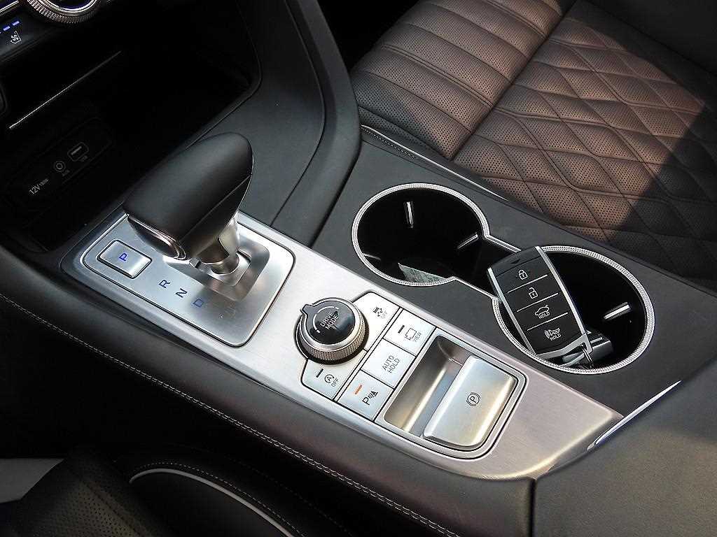 Genesis G70 - Vista 11