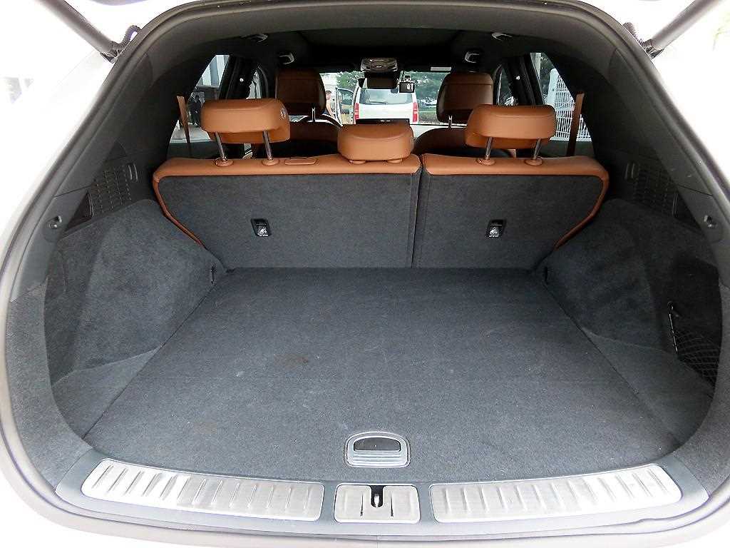 Genesis GV70 2023 Blanco - Importación desde Corea - HF Imports Iquique - Foto 16