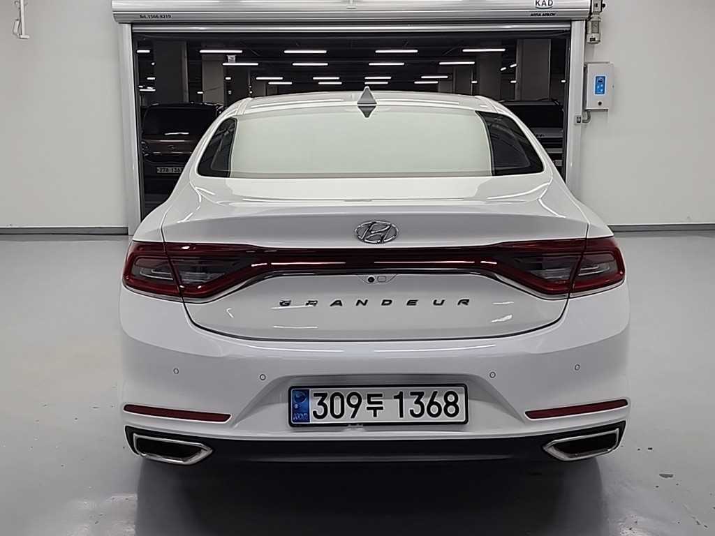 HYUNDAI Grandeur - Vista 3