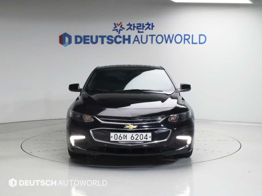 Chevrolet Malibu - Vista 3