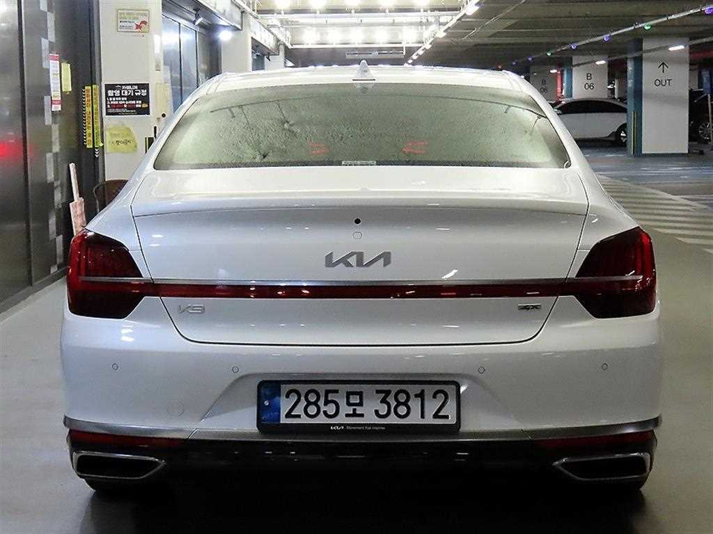 KIA K9 - Vista 5