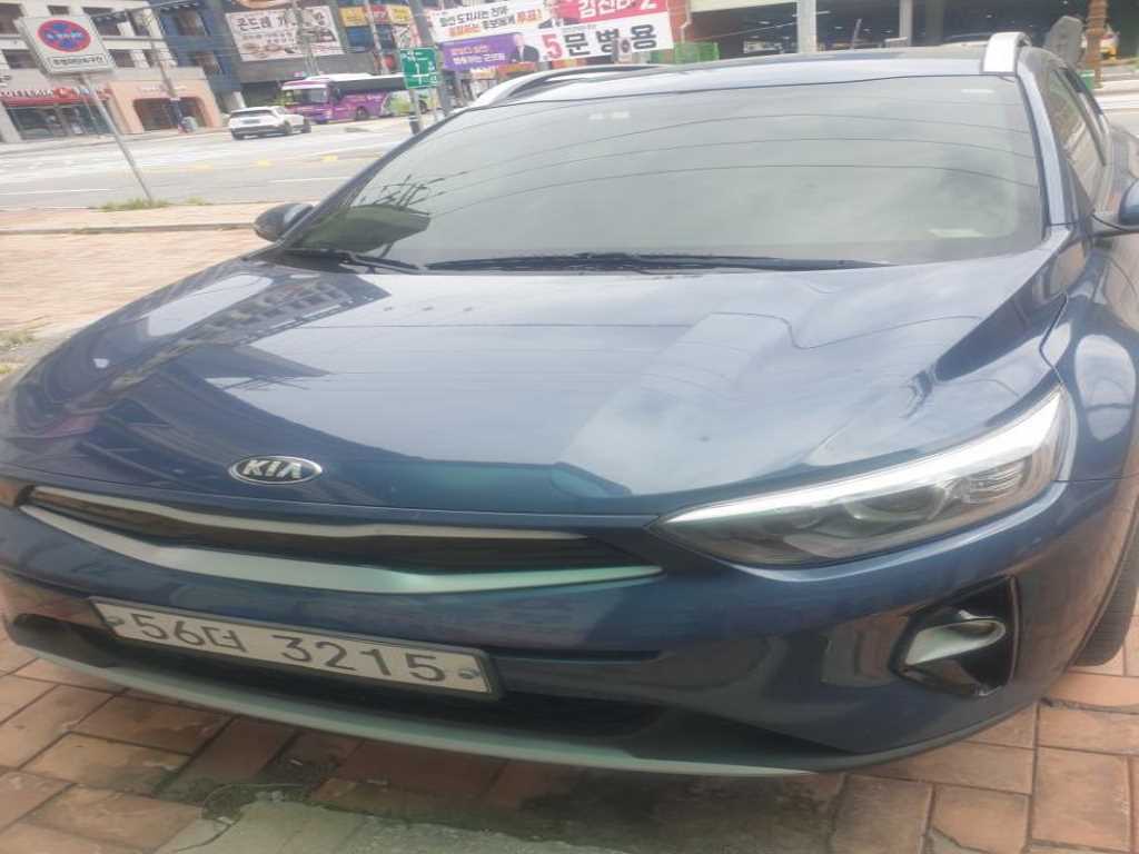 KIA Stonic 2018 Azul - Importación desde Corea - HF Imports Iquique - Foto 1