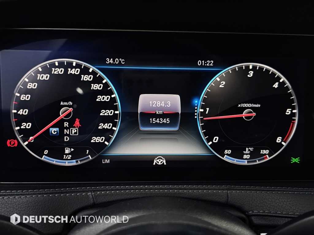 Mercedes Benz S Class - Vista 5